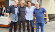 Eduardo Paes come�a campanha para o governo do RJ com carreata em Nova Igua�u