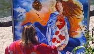 Artista brasileira exp�e na It�lia obras criadas com a natureza