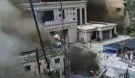 M�e que achou que o filho morreram reencontra menino de 8 anos vivo no Nepal depois de enchente