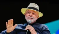 Lula convida Trump a usar o Pix para conhecer a facilidade do sistema