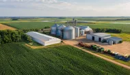 Agro cresce 2,25% e puxa alta da economia brasileira em 2026, diz Banco Central