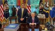 Fl�vio Bolsonaro veta acusa��o de apoio dos EUA � oposi��o em evento em Vit�ria da Conquista