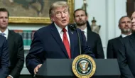 Trump expulsa tr�s ve�culos de imprensa da Casa Branca por suposta desonestidade