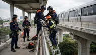 Metr� e Bombeiros treinam resgate em altura na Linha 17