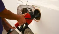 Governo prorroga subs�dio de R$ 2,12 por litro de diesel por mais 30 dias