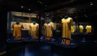 �ltima chance: veja as camisas de Pel�, Ronaldo e Vini Jr. no Museu do Futebol