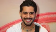 Z� Felipe abandona pol�tica: 'N�o entendo, quero cantar para todos'