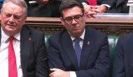 Bilion�rio do Tesouro manda �100 direto na conta de milh�es de brit�nicos para ajudar nas contas de luz