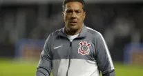 Vanderlei Luxemburgo apresenta melhora, mas permanece na UTI