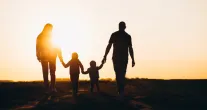Como o ambiente familiar influencia o desenvolvimento emocional de crian�as e adolescentes
