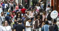 Brasil gera 85,9 mil novos empregos em abril, mostra Caged