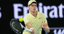 Sinner vence Zverev em batalha de quase 4 horas e � bicampe�o em Wimbledon