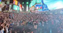 Torcedores argentinos fazem festa em Nova York antes da final da Copa