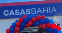 Casas Bahia fecha quase 300 lojas e demite 2 mil funcion�rios