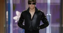 Filho de Fernanda Lima e Rodrigo Hilbert estreia em desfile da Gucci