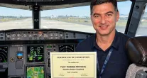 Ator e instrutor de voo israelense morre aos 46 anos ap�s queda de avi�o na Calif�rnia