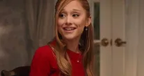 Ariana Grande abandona rabo de cavalo e assusta f�s com novo visual retr�