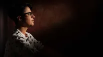Fl�via Teodoro Alves, poeta perif�rica, articula literatura e diagn�stico tardio em trajet�ria de resist�ncia