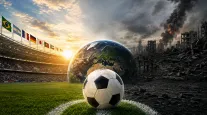 Se todas as batalhas dos homens se dessem apenas nos campos de futebol, qu�o belas seriam as guerras.