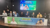 Paulinho Boca � homenageado por artistas na C�mara