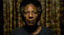 Filme brasileiro que briga por vaga no Oscar estreia no Canad� com choro e emo��o