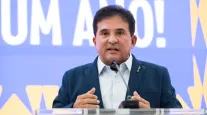 Ministro cancela reuni�o com clubes ap�s revolta por veto a apostas
