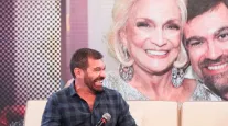 Filho de Hebe Camargo pede paz sobre mans�o em ru�nas