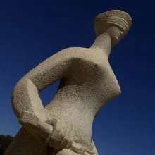 664394
