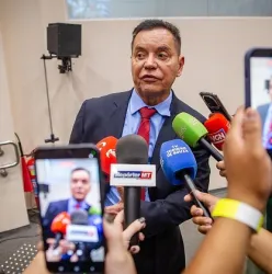 No MDB, Botelho sela apoio � Janaina e n�o garante caminhar com Pivetta