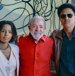 Lula no 'Mano a Mano': a democracia  abraada quando garante direitos ao povo
