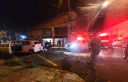 Acidente envolvendo trs carros deixa duas pessoas feridas no Centro de Piracicaba