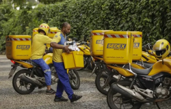 Correios anunciam PDV e concurso para contratar 3,2 mil carteiros