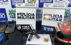 Dupla  presa com simulacro de arma e munio em Barra do Garas