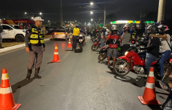 Operao identifica 28 condutores sem CNH e termina com remoo de 79 motocicletas