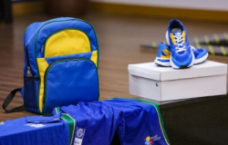 KITS ESCOLARES  MT investirá R$ 101 mi em uniformes para alunos