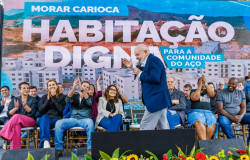 Presidente Lula participa de entrega de casas do programa Morar Carioca, no RJ