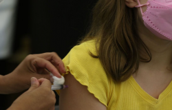 Vacinação vai continuar em Petrópolis durante todo o carnaval