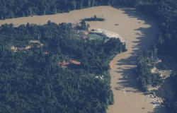 Aeronave  destruda aps fechamento do espao areo em terra Yanomami