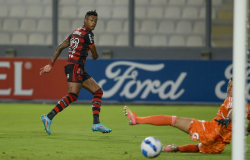 Libertadores: Flamengo vence Sporting Cristal por 2 a 0
