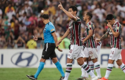 Fluminense perda a quinta seguida e Vitria sai da zona de rebaixamento do Brasileiro