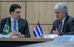 MPor recebe embaixador de Cuba para tratar sobre expansão do turismo