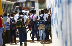 Brasil mantém estabilidade em matemática, leitura e ciências