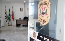 Quadrilha invade manso em SP e rouba joias avaliadas em R$ 1 milho