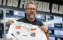 Clber Xavier  apresentado e v Neymar como soluo para Santos reagir
