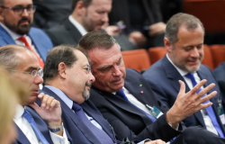 Moraes autoriza defesa de Bolsonaro 'acesso integral' a provas do processo da trama golpista