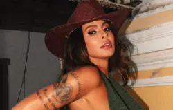 Alinne Rosa completa 44 anos, ganha carta aberta e reflete: >Feliz em envelhecer>