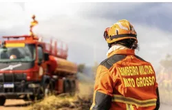 Corpo de Bombeiros combate 13 incndios florestais nesta segunda-feira (29)