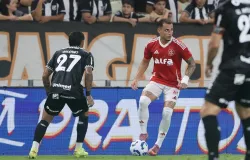 Internacional vence Cear em jogo eletrizante e afasta-se do Z4