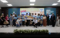 Governo do Estado premia alunos do programa Estudante Cidado do Futuro