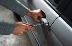 Roubo e furto de carros el�tricos dobram em S�o Paulo em um ano